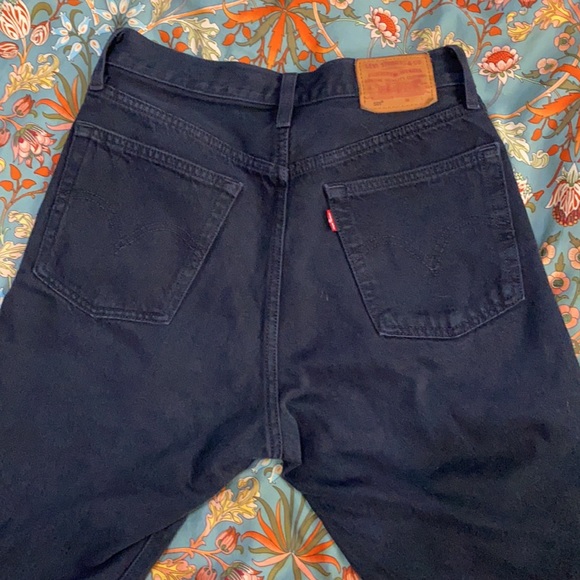 *SOLD* LEVI’S 501 black straight leg jeans - Picture 5 of 8